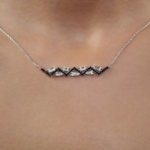 NWT Zig Zag Sterling Silver Necklace